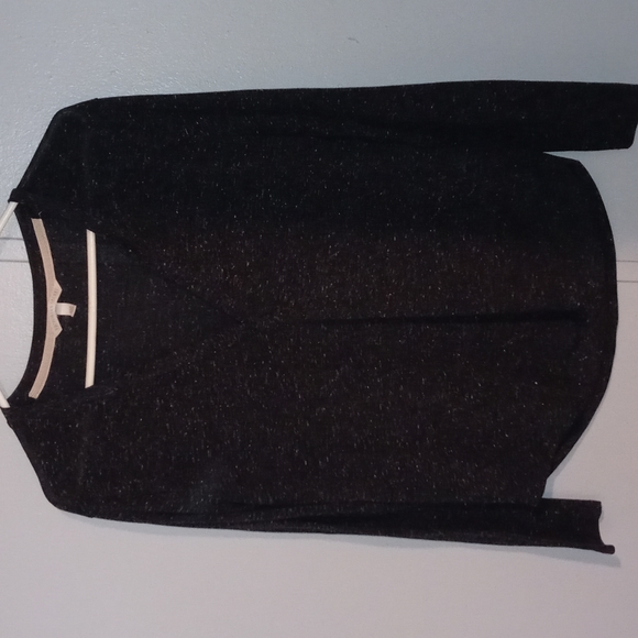 Ladie's Victoria's Secret henley style top - Picture 1 of 6